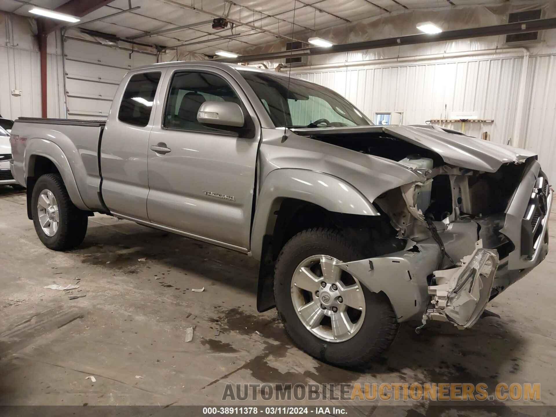 5TFUU4ENXFX114461 TOYOTA TACOMA 2015