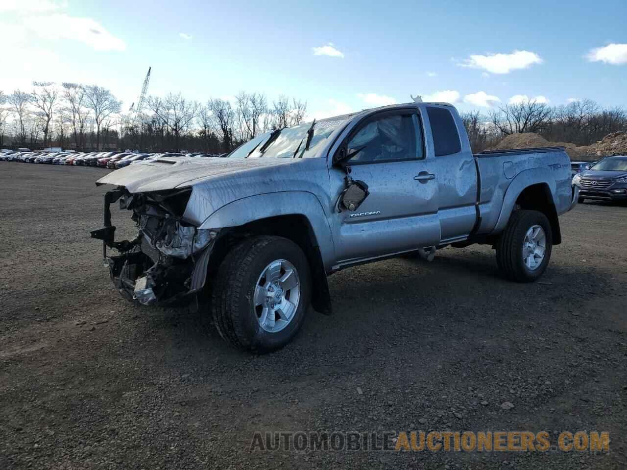 5TFUU4ENXFX125962 TOYOTA TACOMA 2015