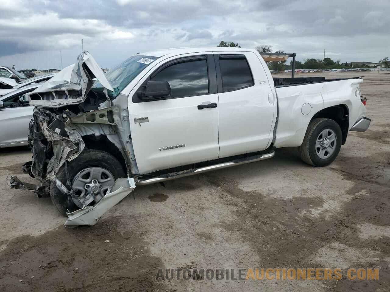 5TFUW5F10HX644839 TOYOTA TUNDRA 2017