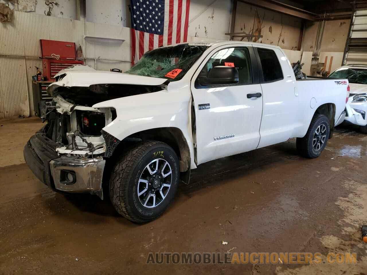 5TFUW5F11HX588118 TOYOTA TUNDRA 2017