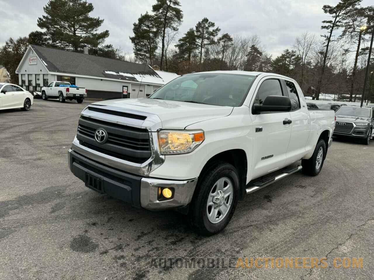 5TFUW5F14FX485126 TOYOTA TUNDRA 2015