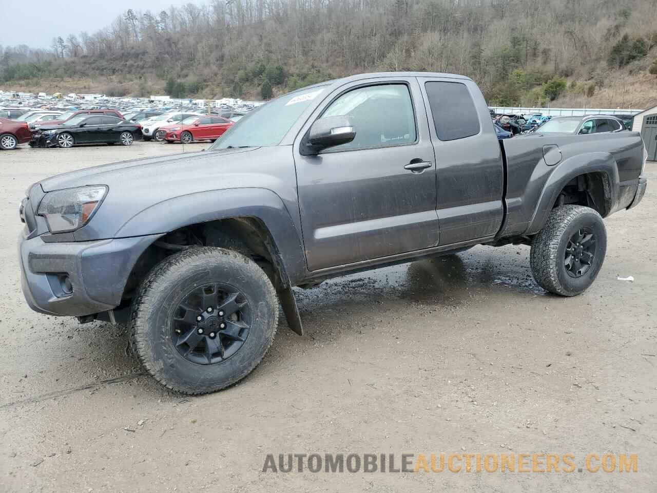 5TFUX4EN2FX031260 TOYOTA TACOMA 2015