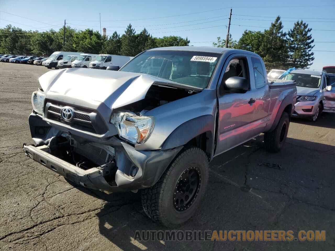 5TFUX4EN2FX032828 TOYOTA TACOMA 2015