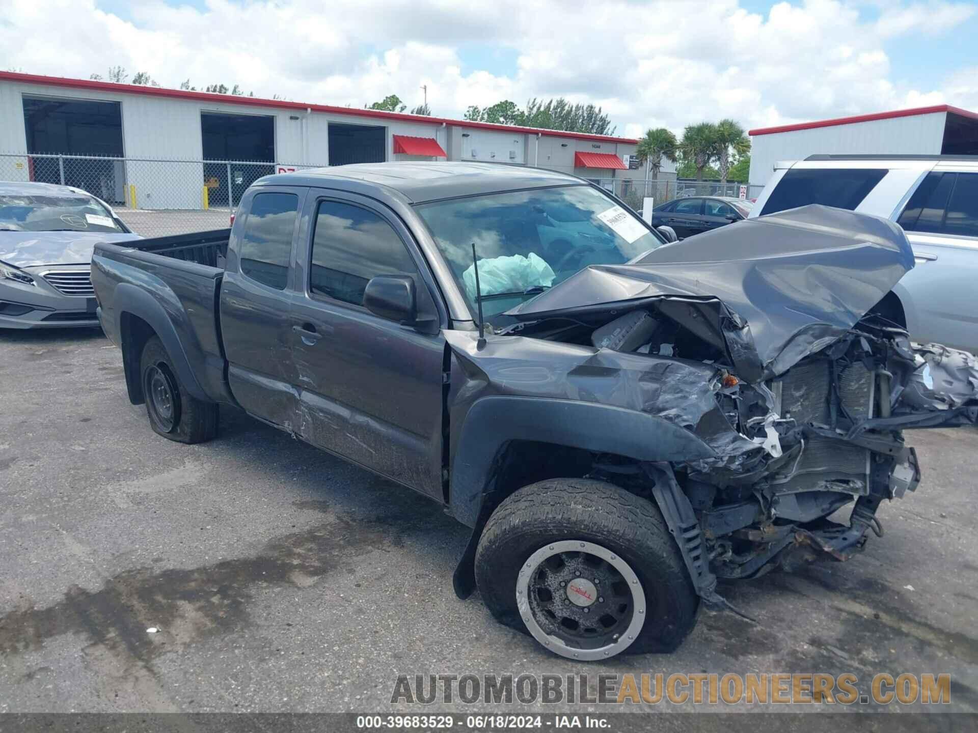 5TFUX4EN2FX038421 TOYOTA TACOMA 2015