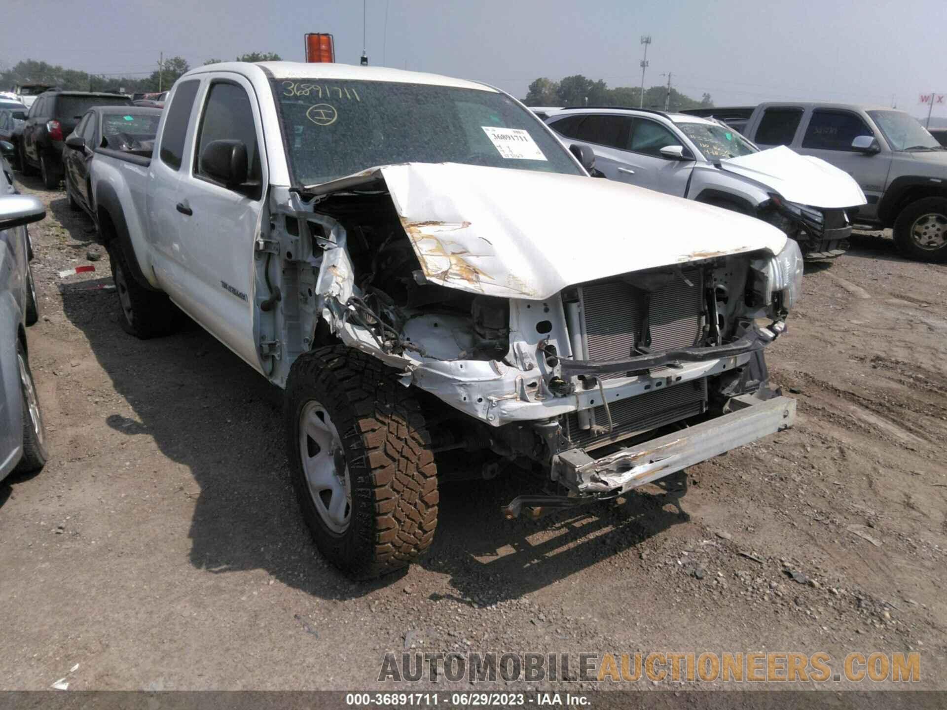 5TFUX4EN8FX030808 TOYOTA TACOMA 2015