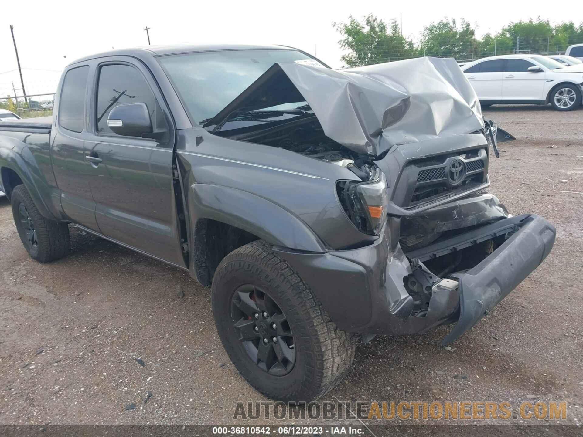 5TFUX4EN8FX036933 TOYOTA TACOMA 2015