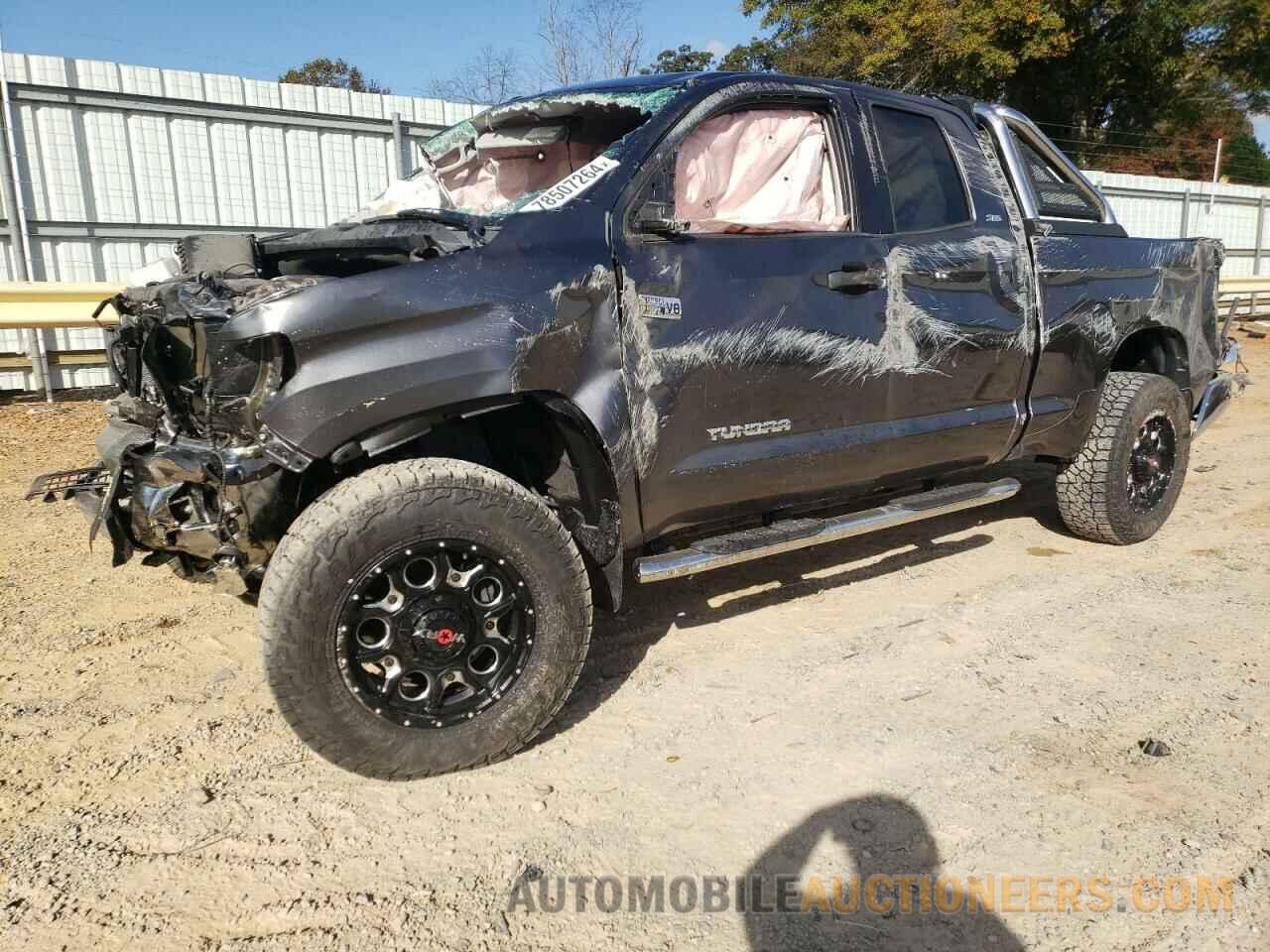 5TFUY5F10HX587715 TOYOTA TUNDRA 2017