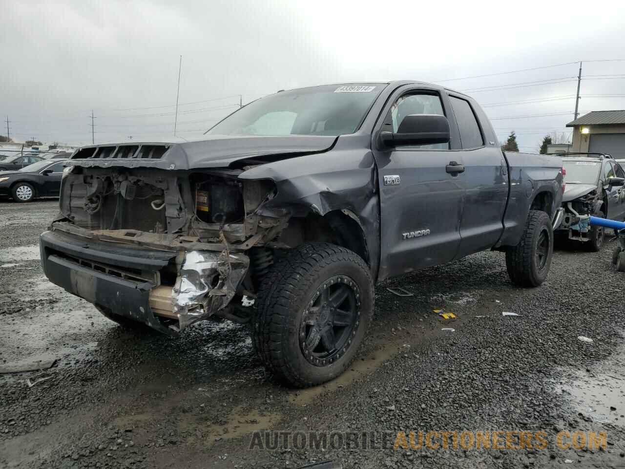 5TFUY5F12HX605163 TOYOTA TUNDRA 2017