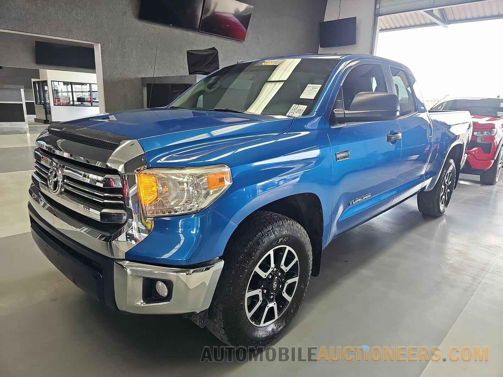 5TFUY5F14HX637225 Toyota Tundra 2017