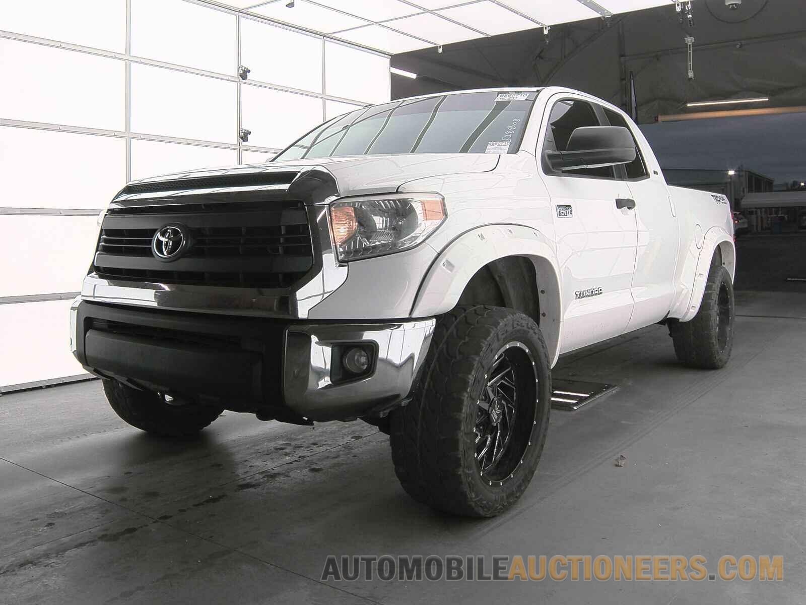 5TFUY5F15FX427262 Toyota Tundra 2015