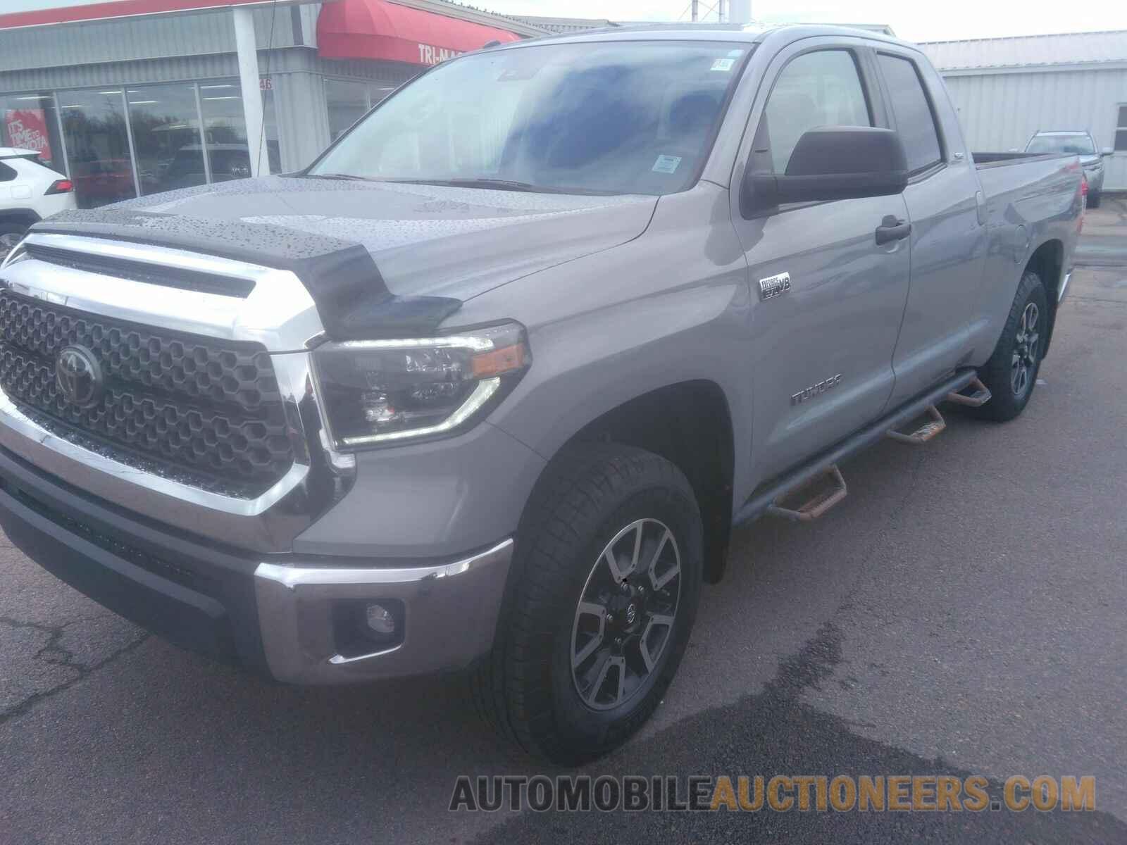 5TFUY5F16KX822626 Toyota Tundra (CAN) 2019