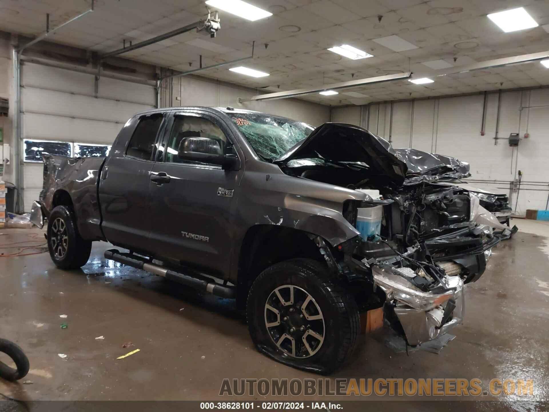 5TFUY5F17GX562244 TOYOTA TUNDRA 4WD TRUCK 2016