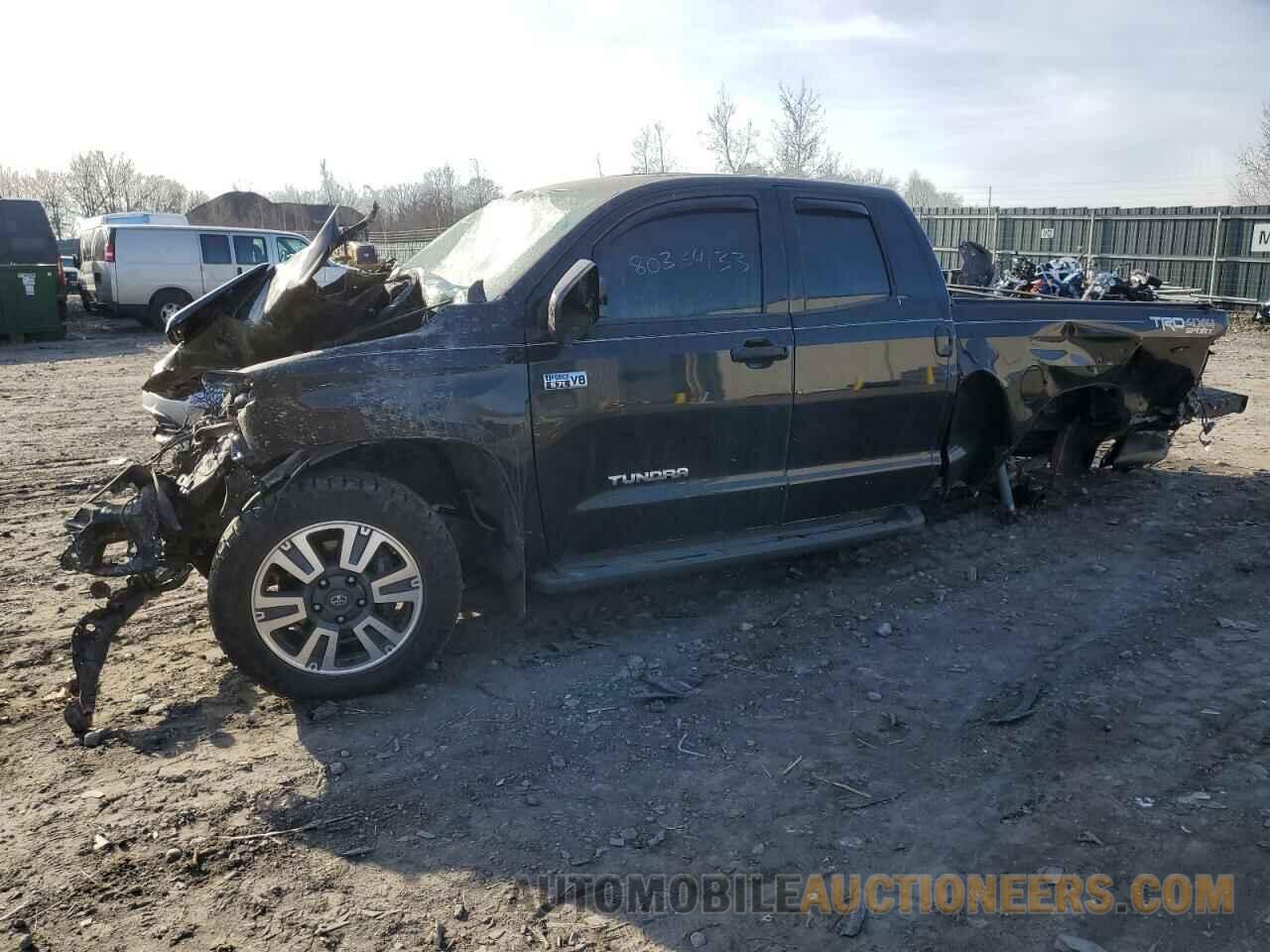 5TFUY5F17JX723246 TOYOTA TUNDRA 2018