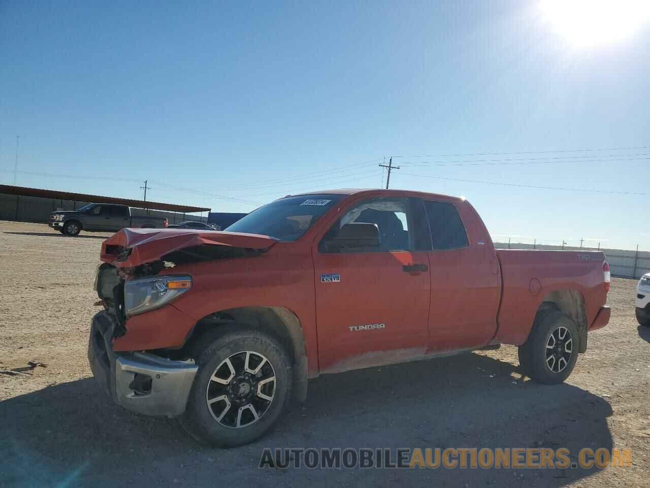 5TFUY5F18JX713521 TOYOTA TUNDRA 2018