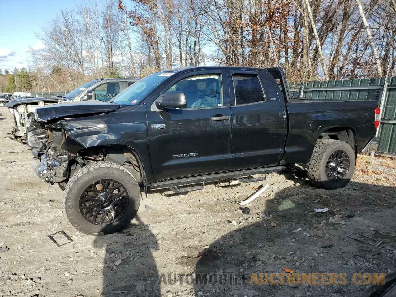 5TFUY5F18JX735714 TOYOTA TUNDRA 2018