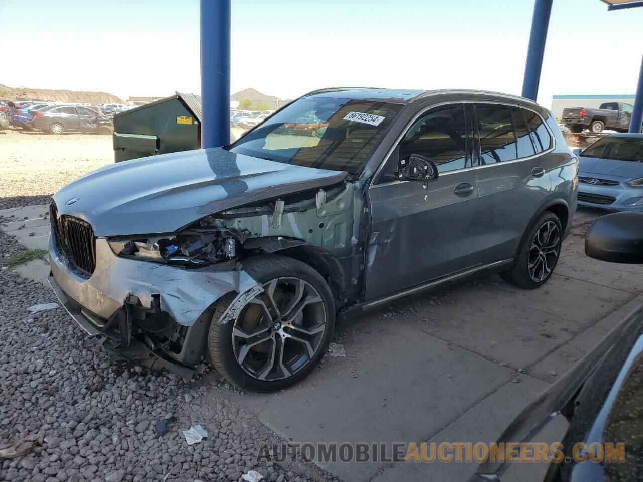 5UX13EU00R9T97879 BMW X5 2024