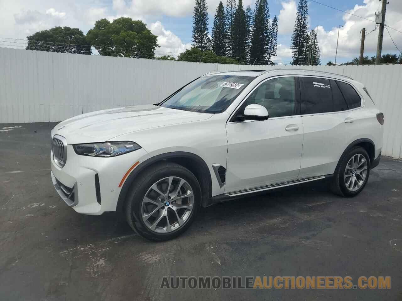 5UX13EU01R9V08813 BMW X5 2024