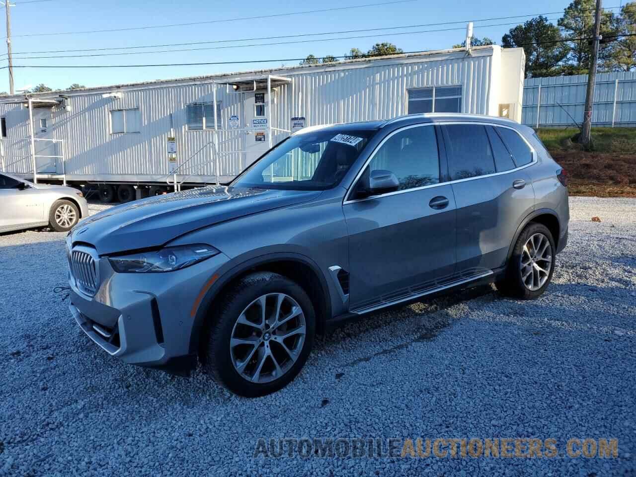 5UX13EU02R9S49426 BMW X5 2024