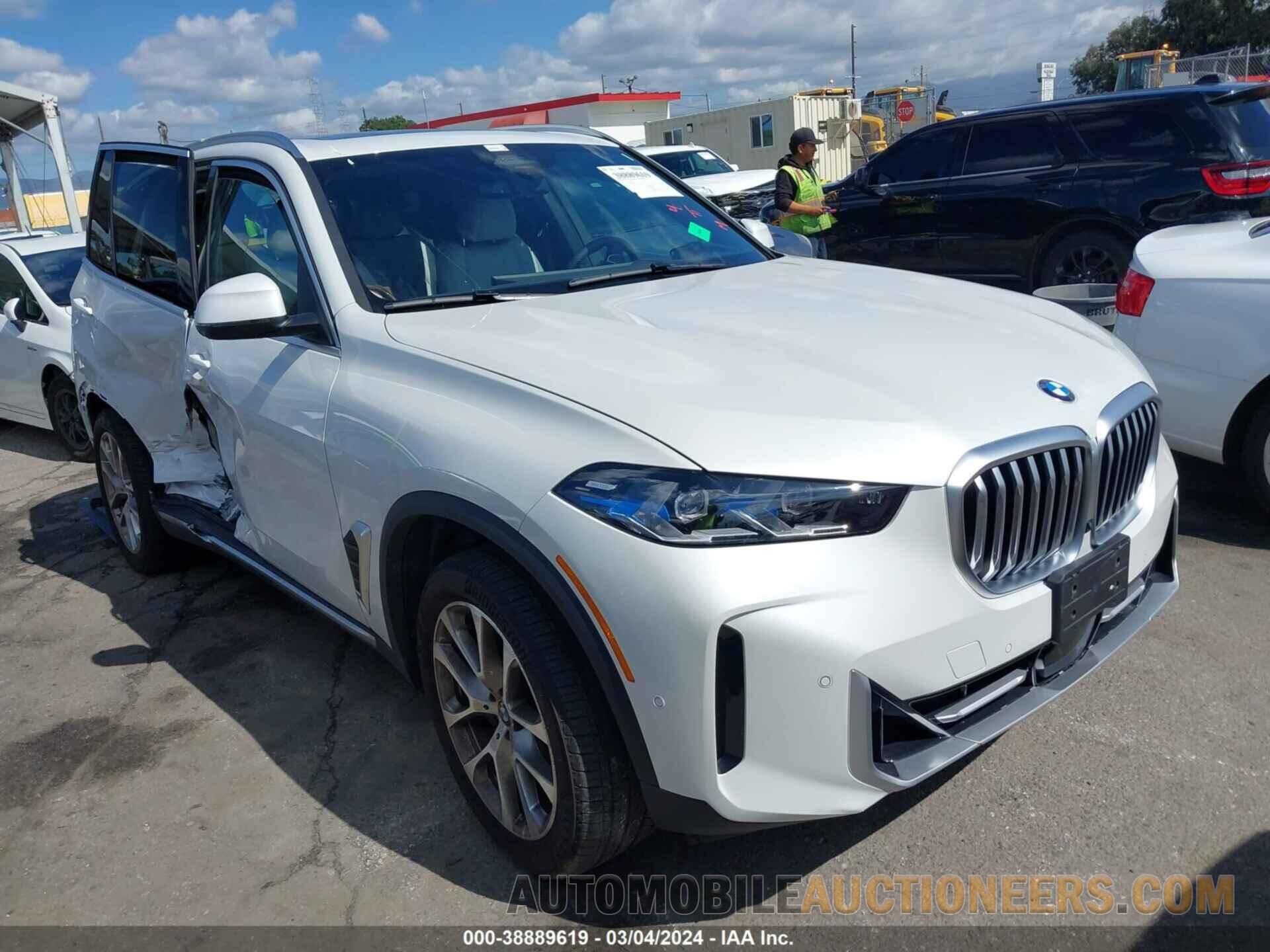 5UX13EU02R9S98898 BMW X5 2024