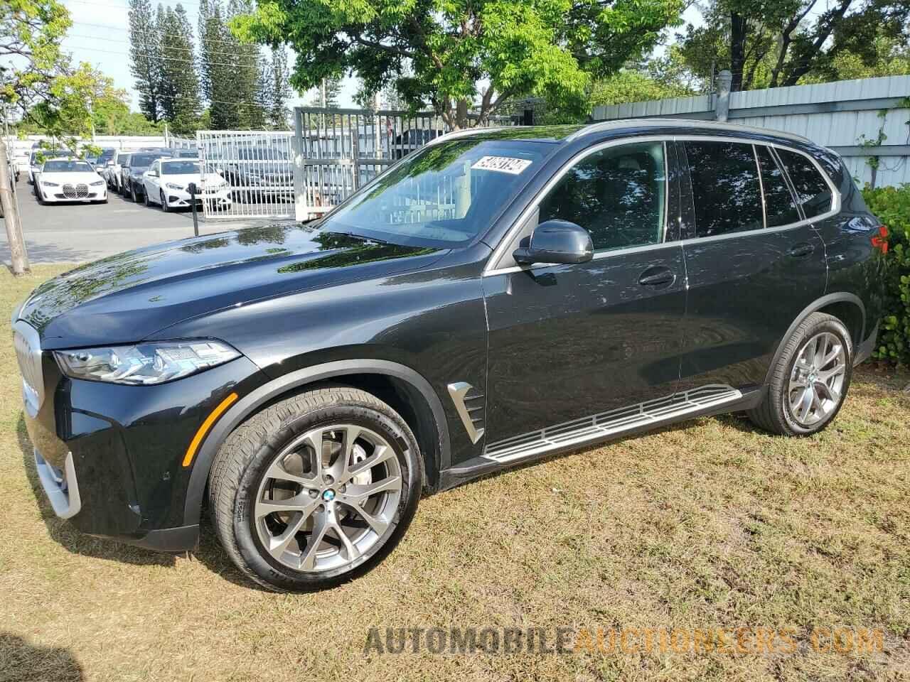 5UX13EU02R9U56625 BMW X5 2024