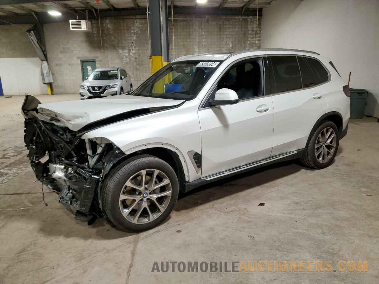 5UX13EU02R9U83842 BMW X5 2024