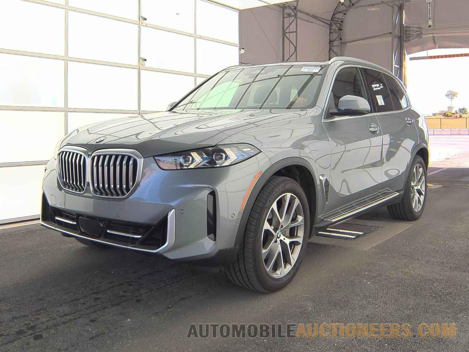 5UX13EU02R9V76098 BMW X5 2024