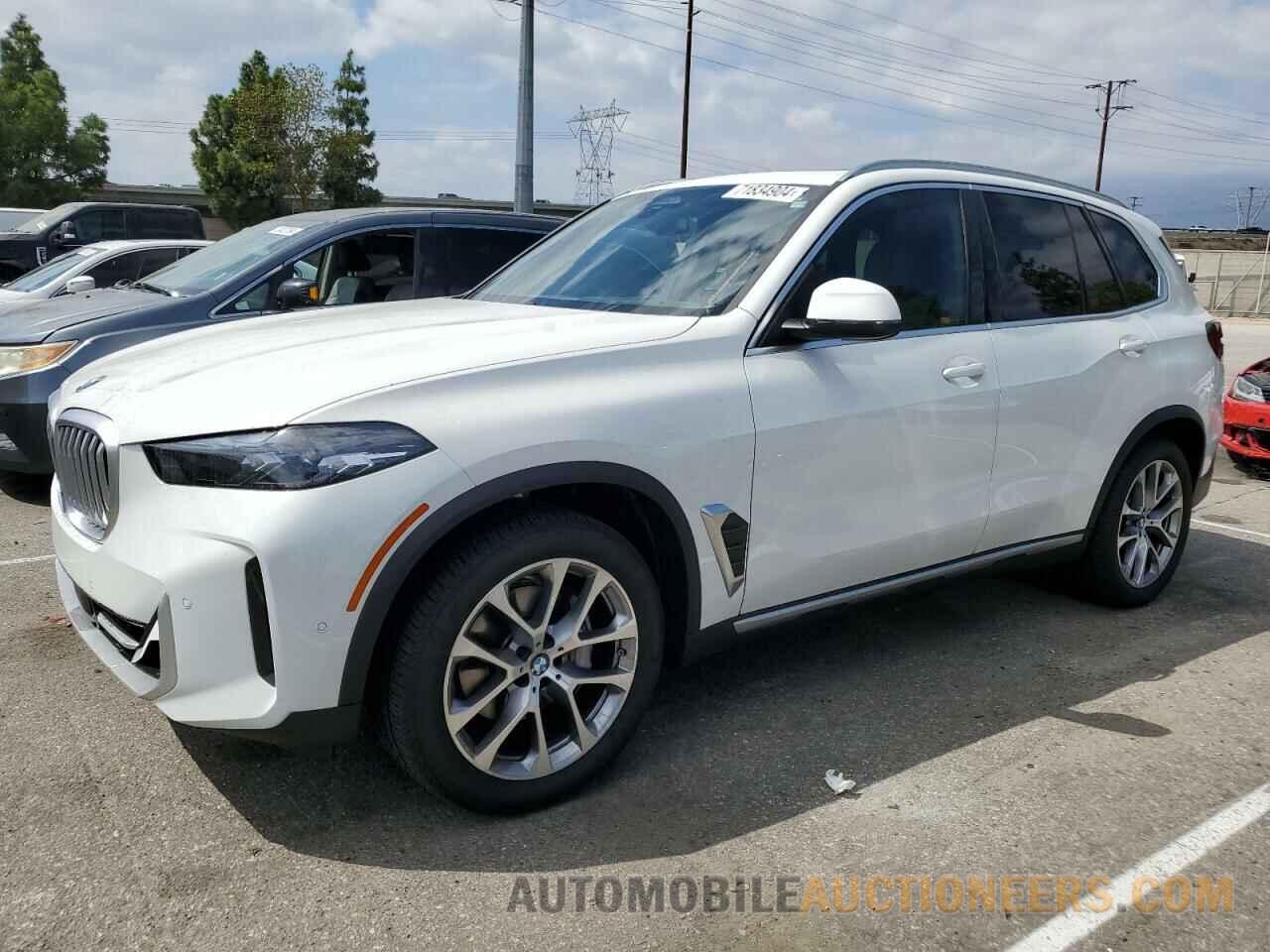 5UX13EU03R9T56646 BMW X5 2024