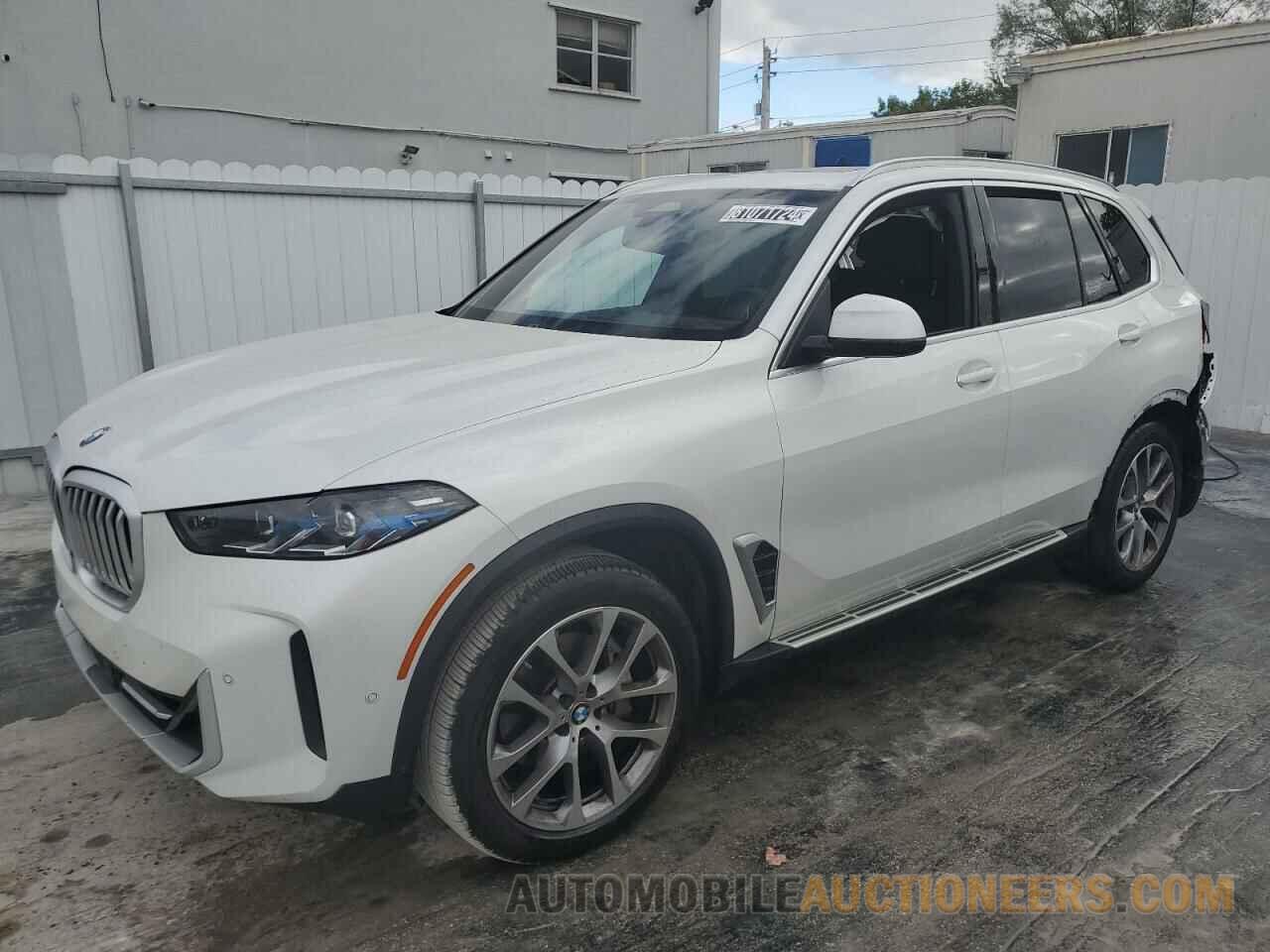 5UX13EU04R9T34607 BMW X5 2024