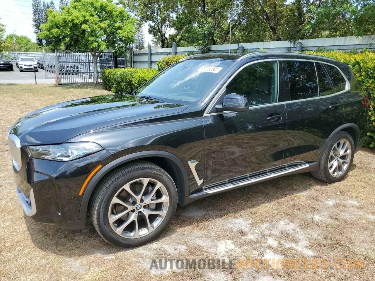 5UX13EU05R9T53893 BMW X5 2024