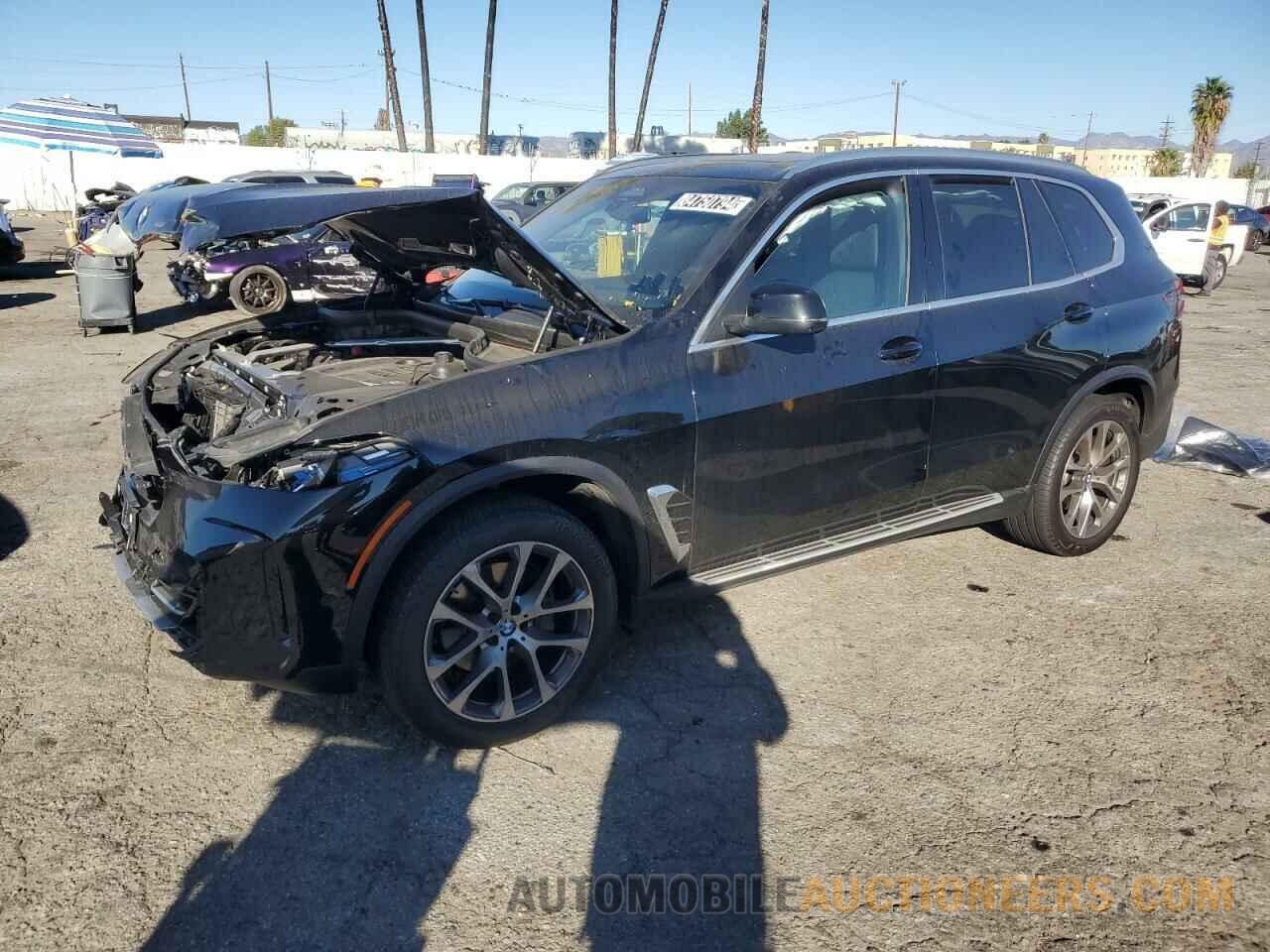 5UX13EU05S9W29818 BMW X5 2025