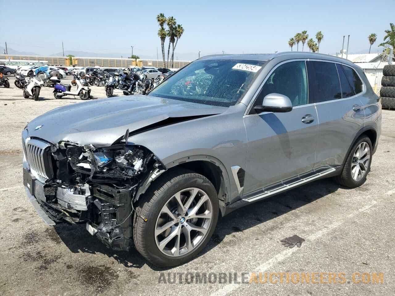 5UX13EU06R9V29379 BMW X5 2024