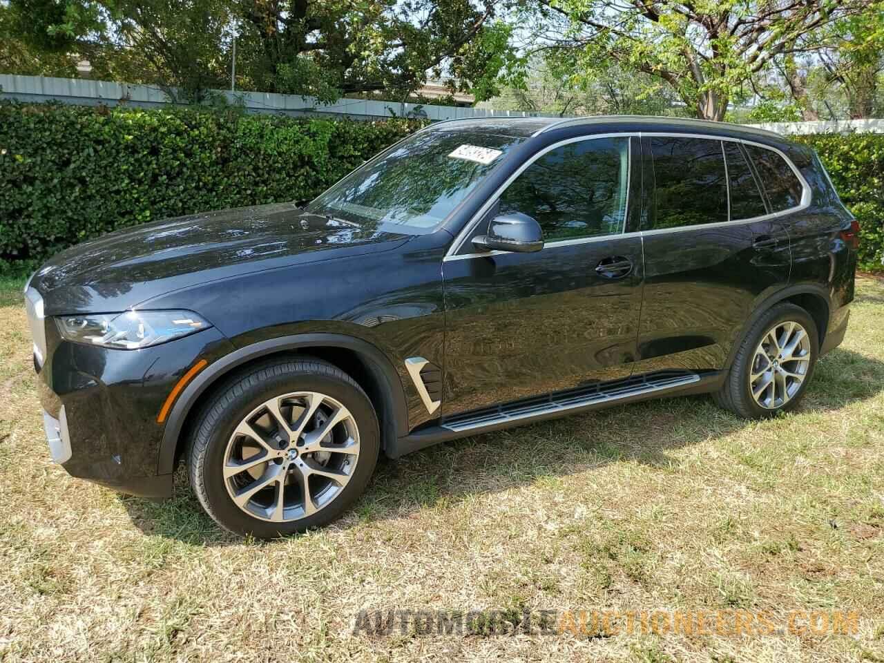 5UX13EU07R9T92016 BMW X5 2024