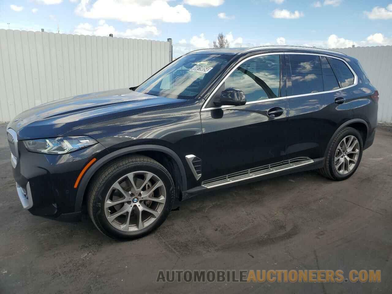 5UX13EU08R9S14874 BMW X5 2024