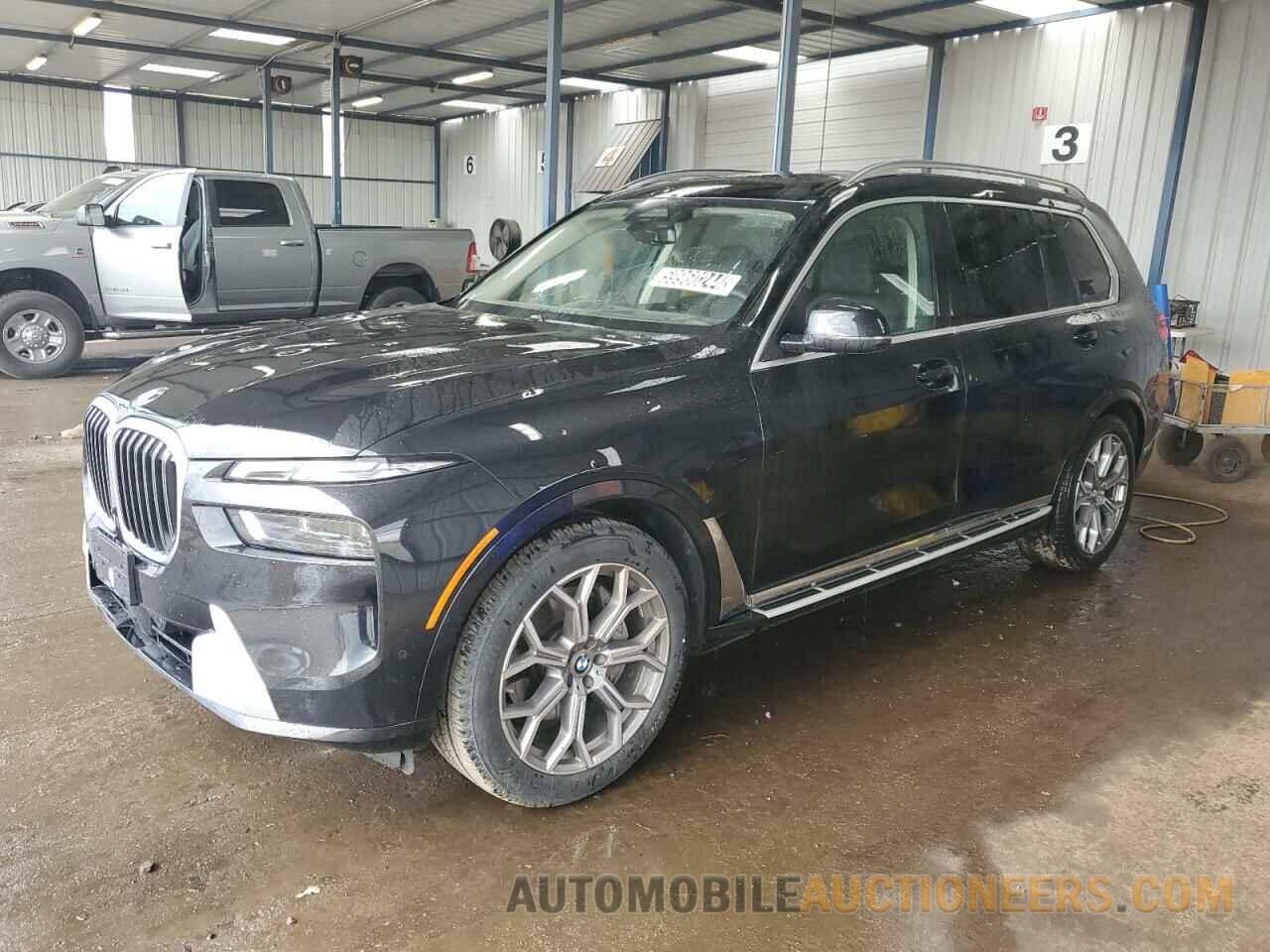 5UX23EM00R9V04787 BMW X7 2024