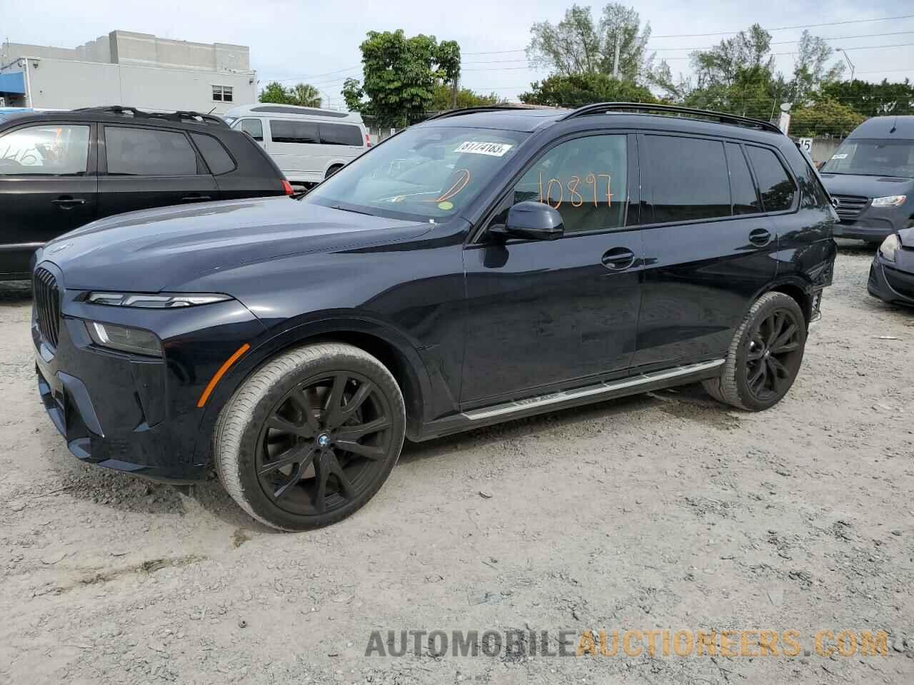 5UX23EM03P9P61018 BMW X7 2023