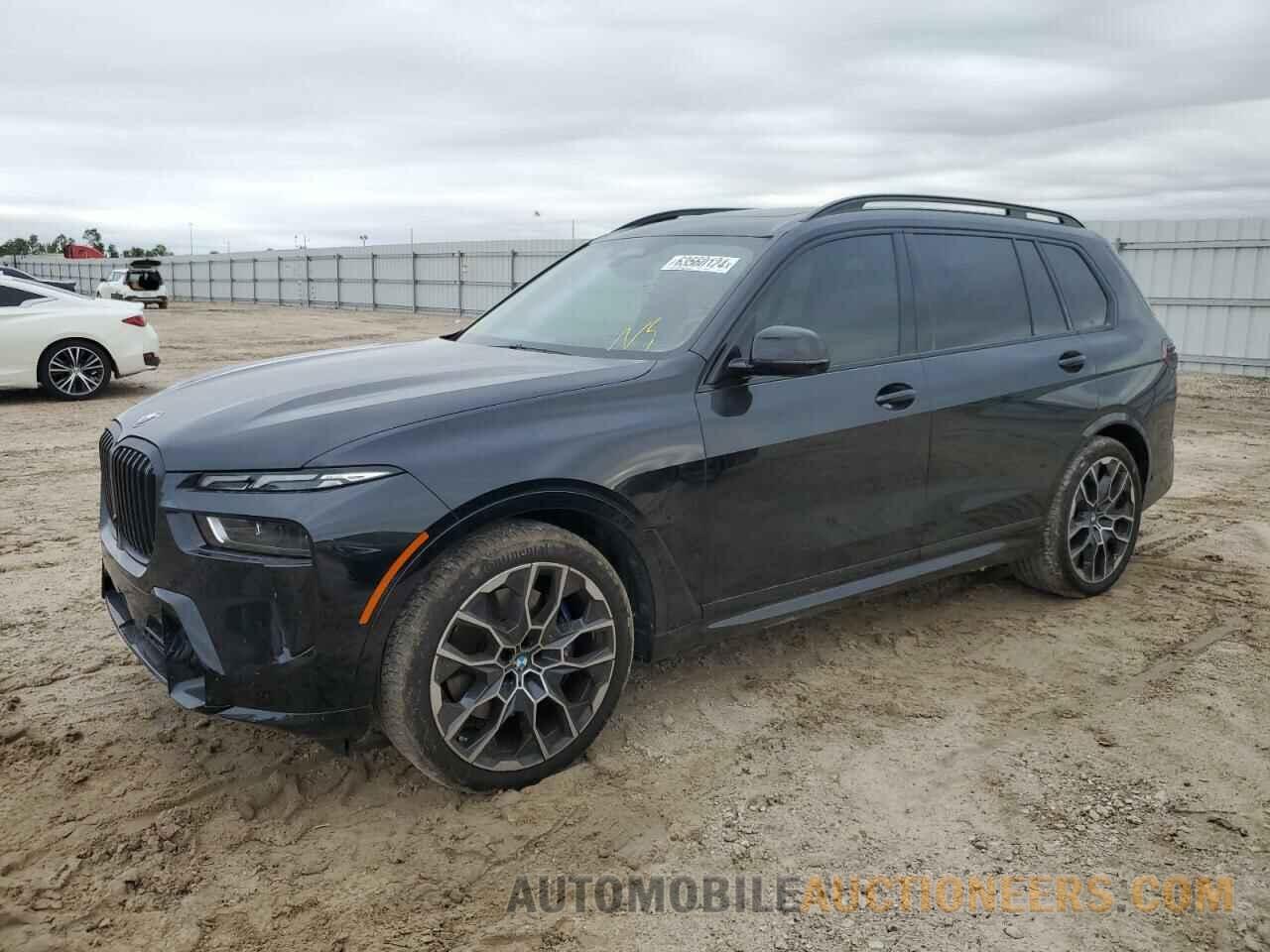 5UX23EM03R9U31771 BMW X7 2024