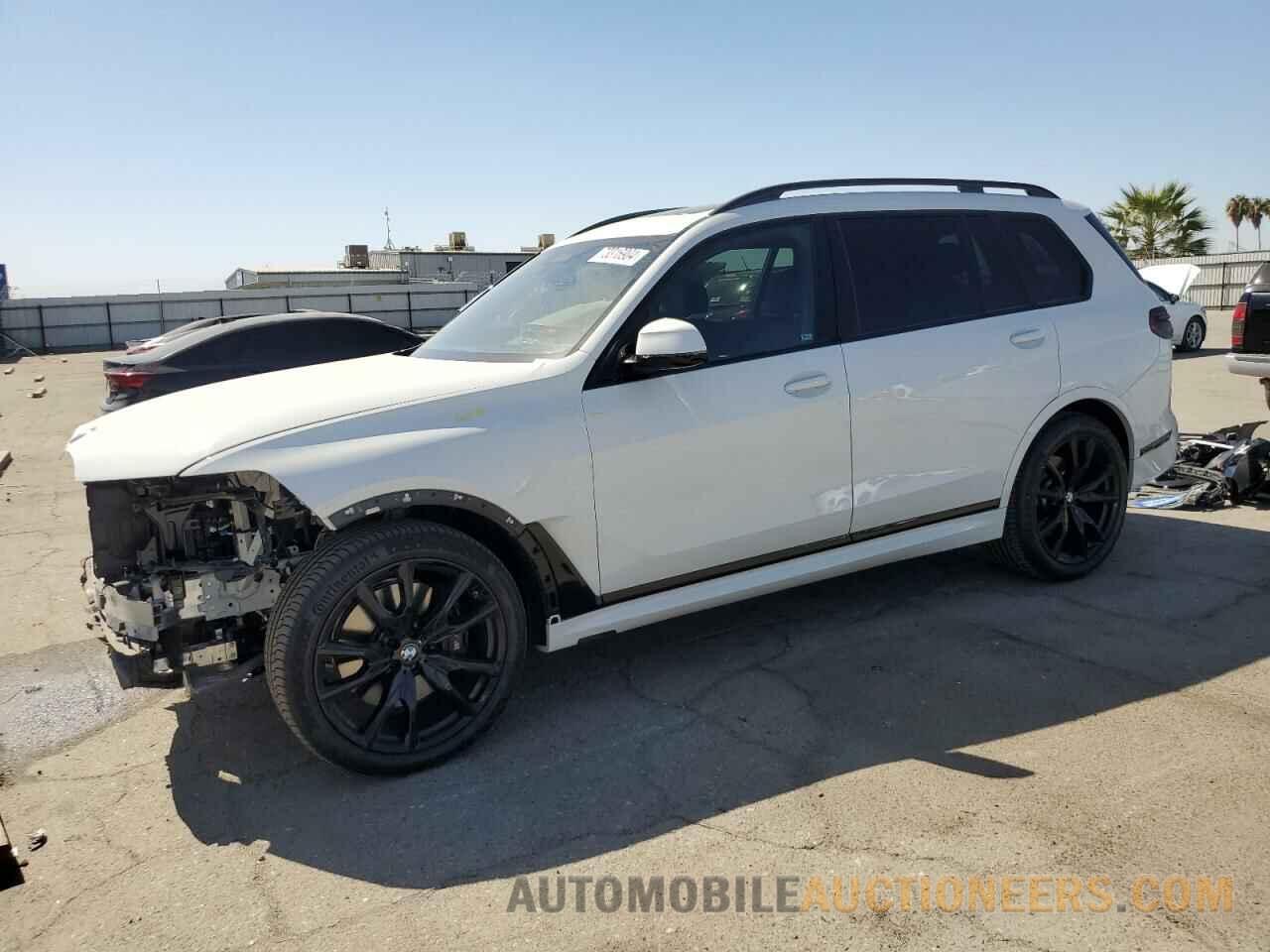 5UX23EM03R9V96963 BMW X7 2024