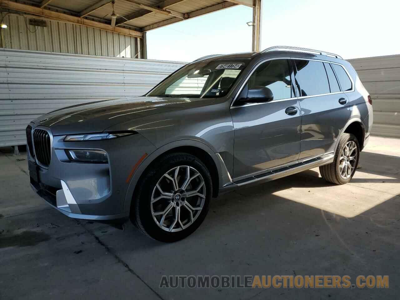 5UX23EM06R9V10318 BMW X7 2024