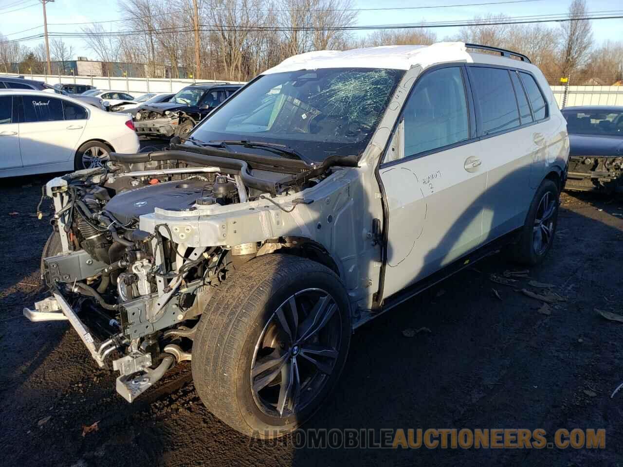 5UX23EM07R9S38541 BMW X7 2024