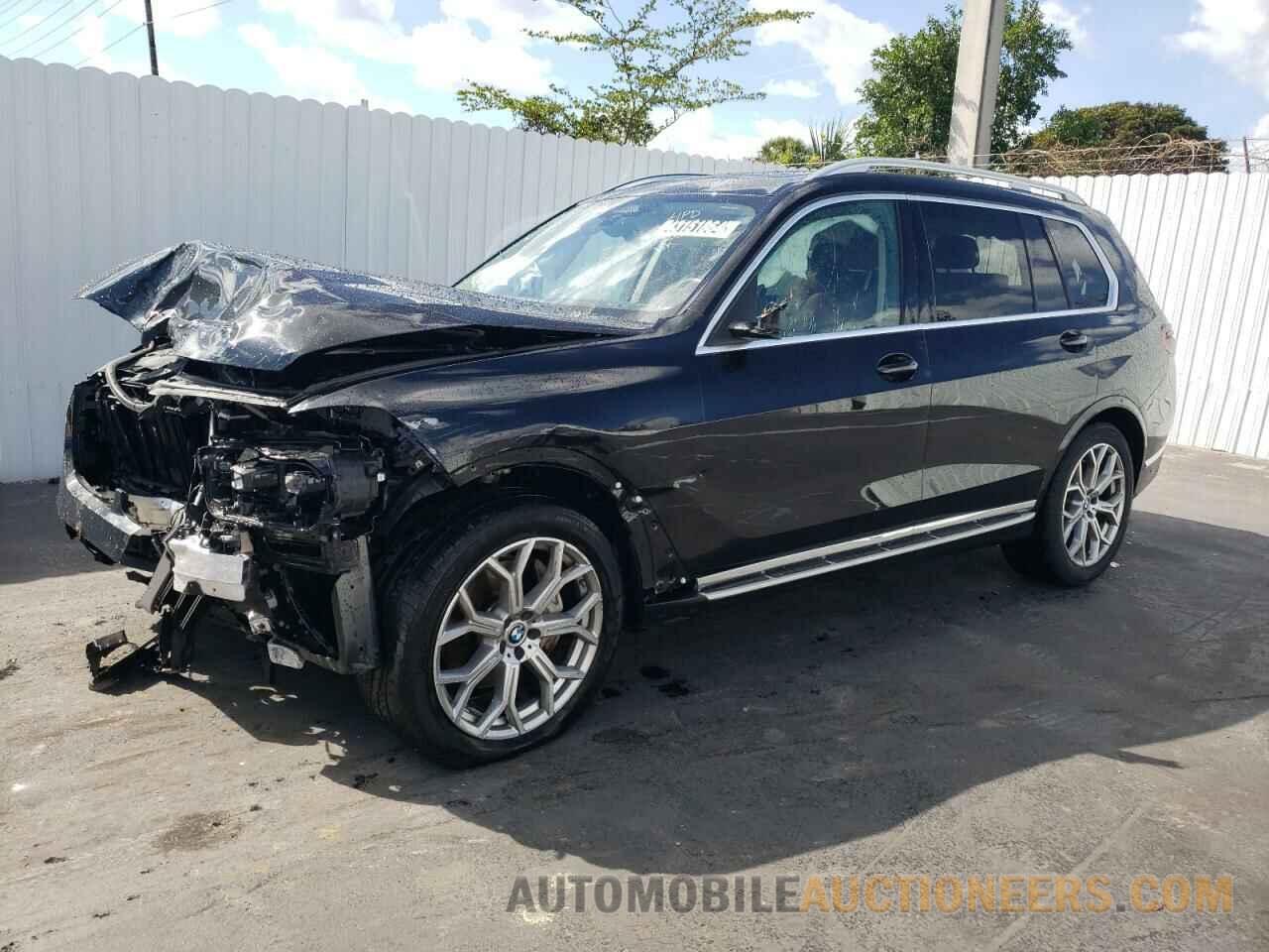 5UX23EM09P9R19555 BMW X7 2023