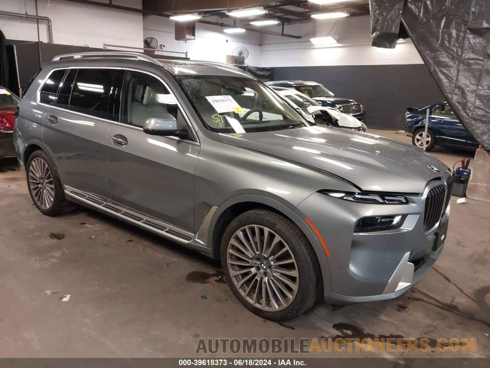 5UX23EM09R9T80762 BMW X7 2024