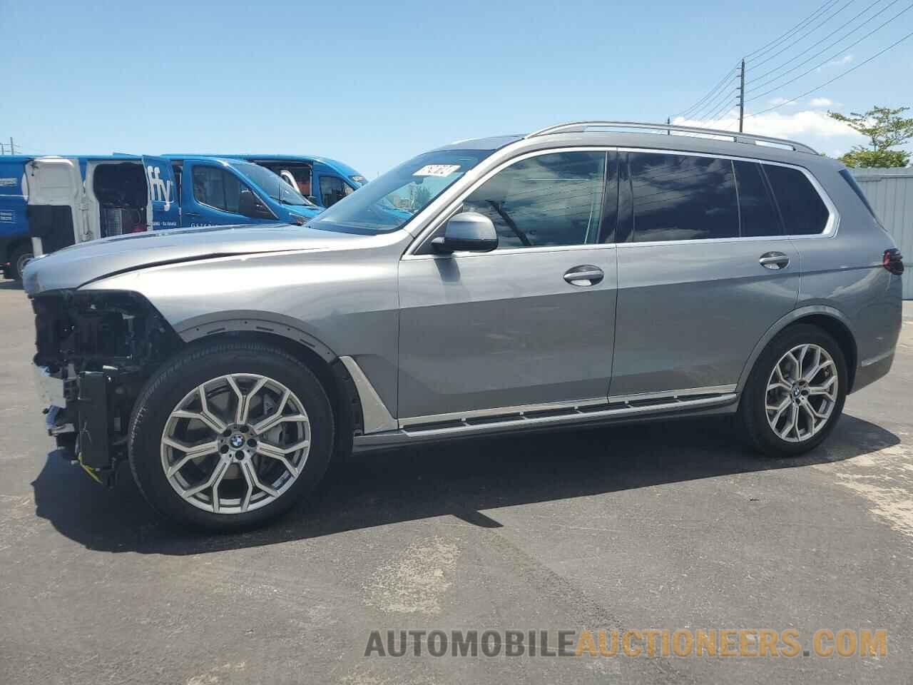 5UX23EM09R9V08577 BMW X7 2024