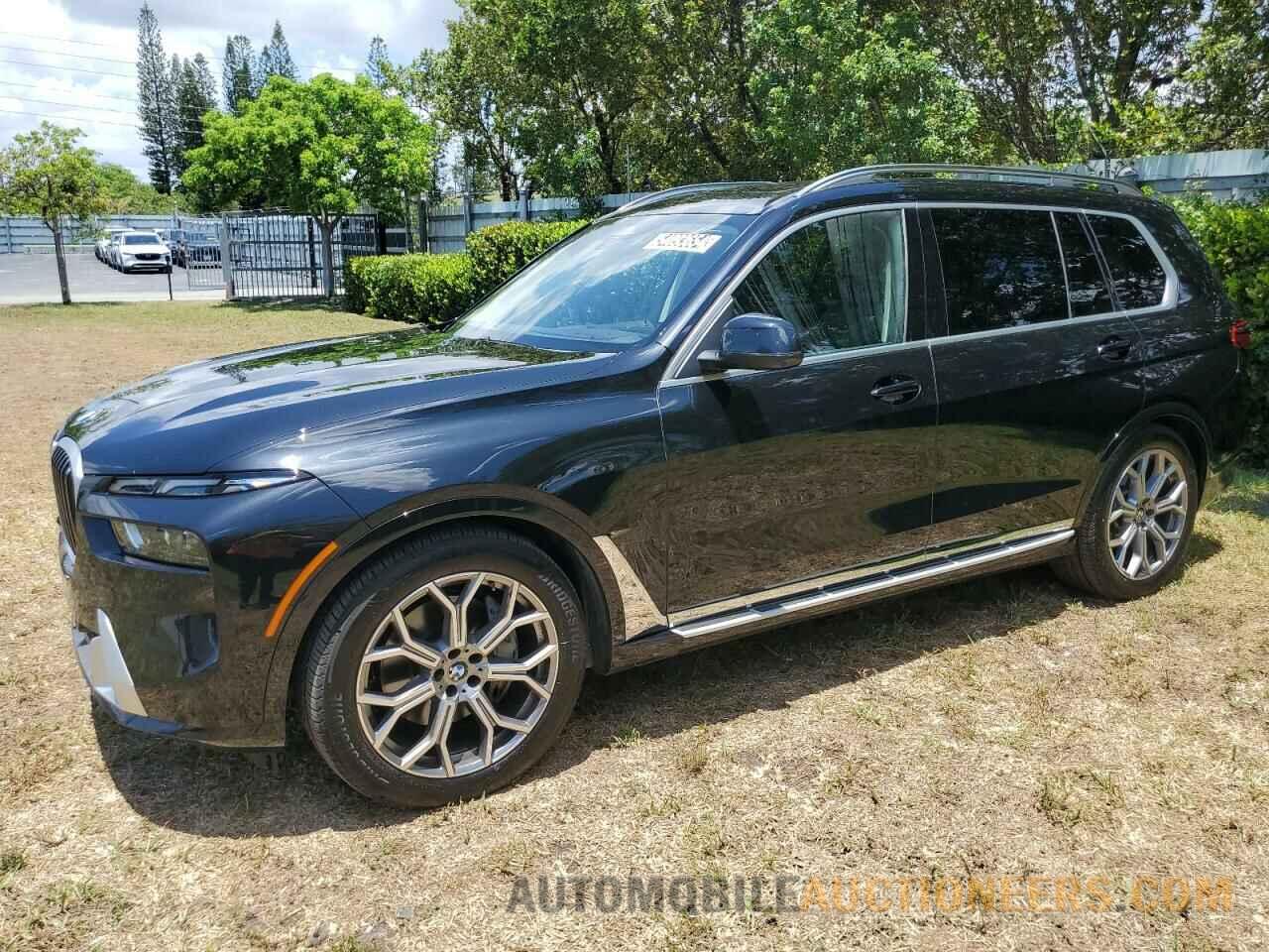 5UX23EM09R9V10460 BMW X7 2024