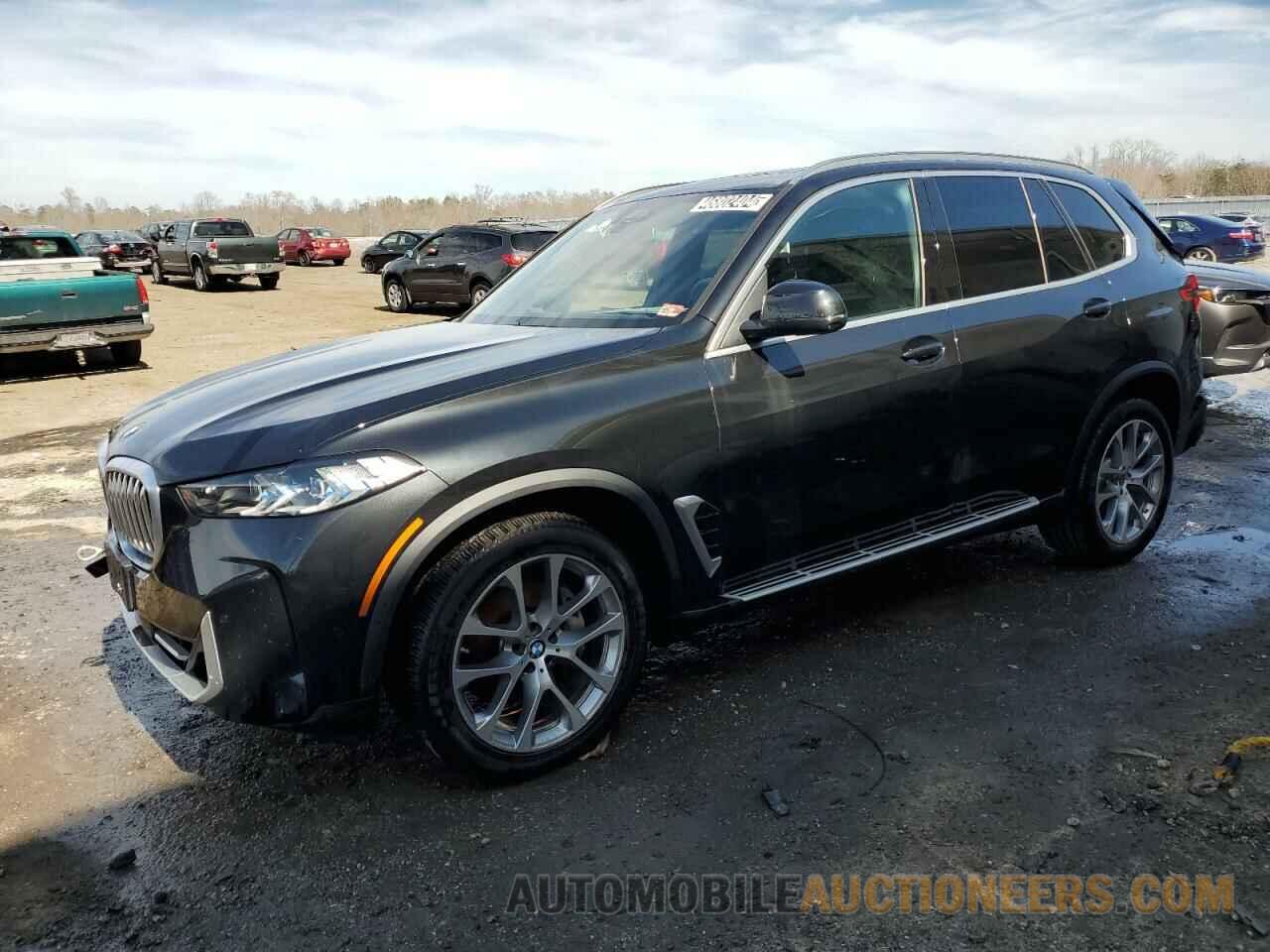 5UX23EU01R9T95966 BMW X5 2024