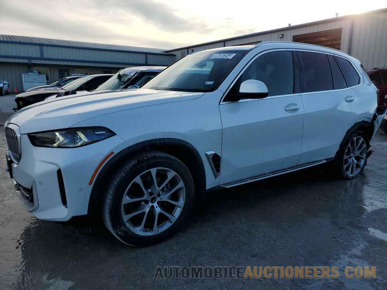 5UX23EU02R9T81008 BMW X5 2024