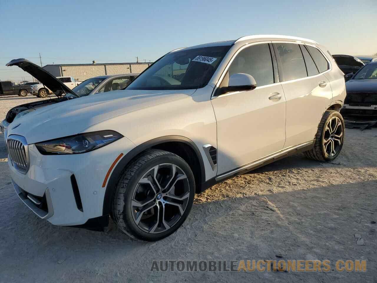 5UX23EU04R9T62394 BMW X5 2024