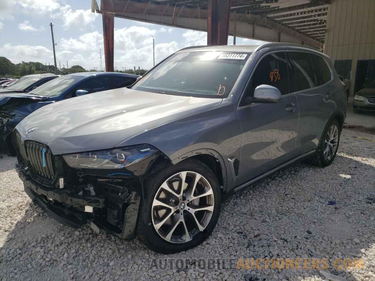 5UX23EU04R9V32463 BMW X5 2024