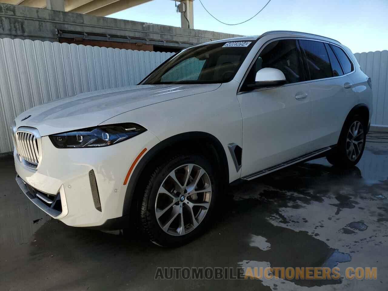 5UX23EU06R9T41515 BMW X5 2024