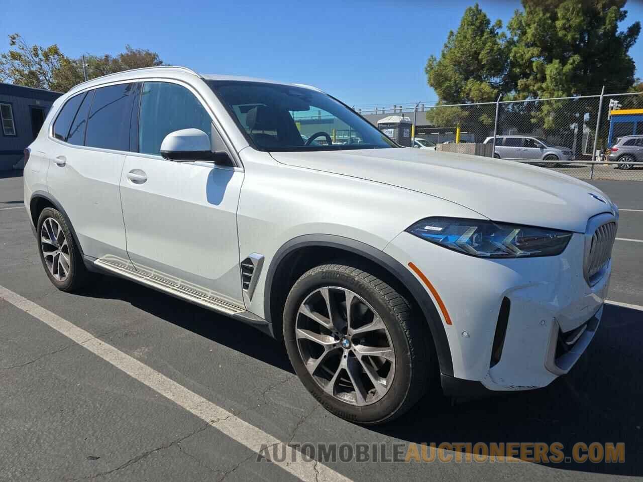 5UX23EU06R9T52532 BMW X5 2024