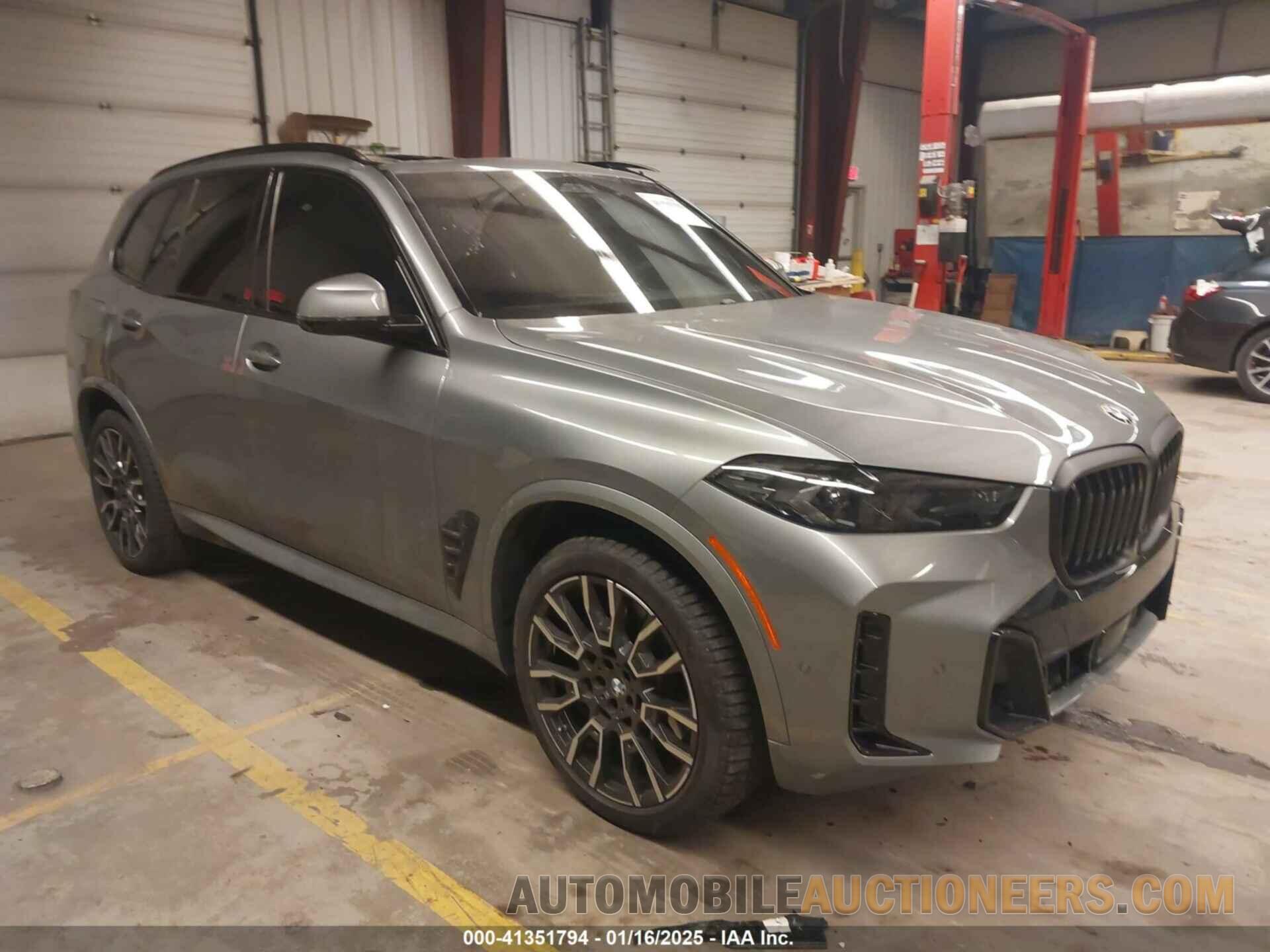 5UX23EU08R9U39588 BMW X5 2024